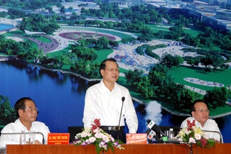 Vu Van Ninh travaille avec les responsables de la province de Binh Duong - ảnh 1